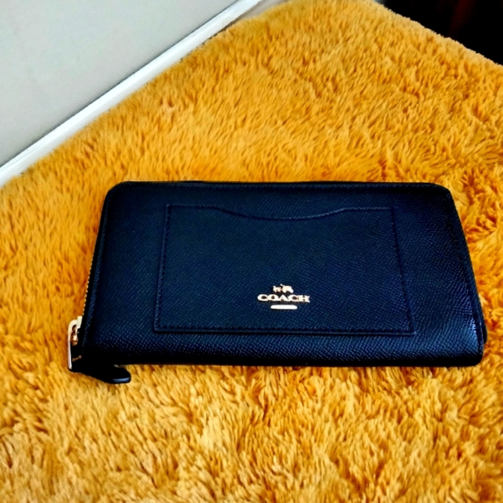 EUC, Coach wallet.